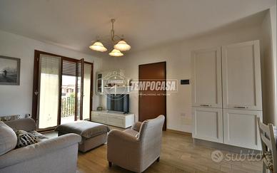 Appartamento semi-arredato nel residence con garag
