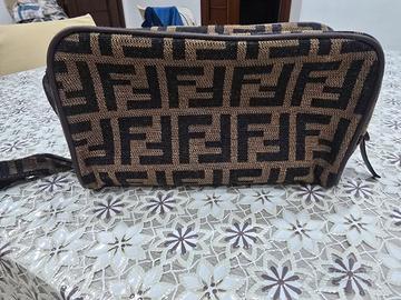 pochette fendi