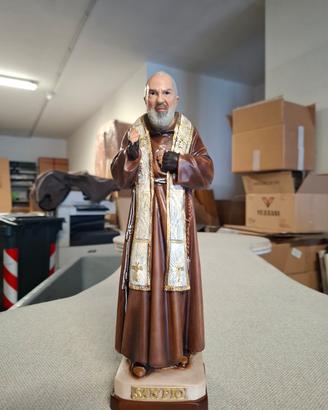 Statua padre pio