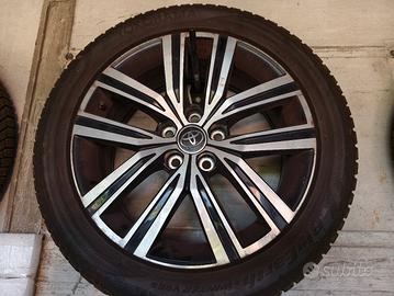 gomme  più cerchi 18 pollici toyota