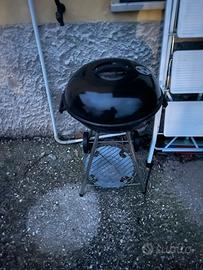 Braciere con ruote in ferro in perfette condizioni