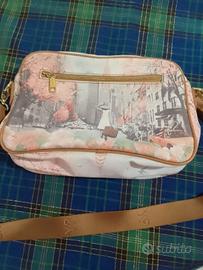 Borsa Y not  a tracolla. 