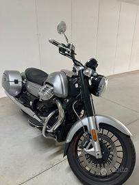 Moto Guzzi California 1400 custom