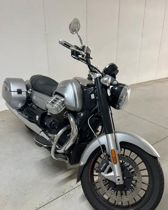 Moto Guzzi California 1400 custom