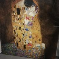 Riproduzione de "Il bacio" di Gustav Klimt