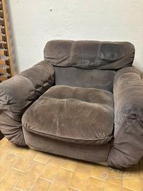 Poltrana in camoscio grigio anni ‘70/80