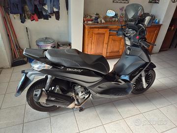 piaggio beverly 125