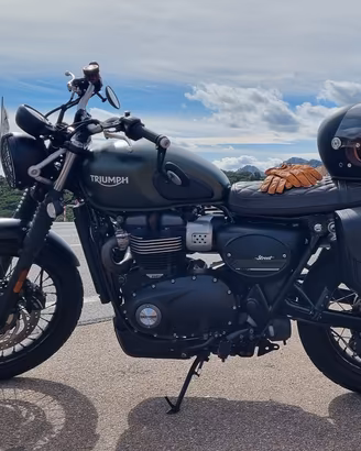 Triumph Street Scrambler 900