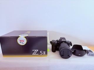 Nikon Z5 II + NIKKOR Z 24-70mm f/4 S + SD 128 GB