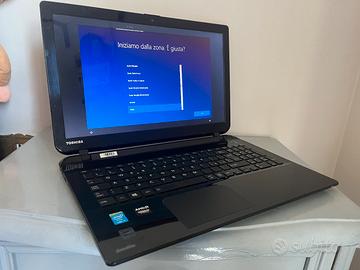 Notebook Toshiba L50-B-13E I5 4/500GB 