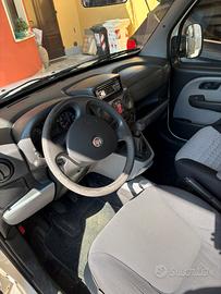 Auto trasporto disabili