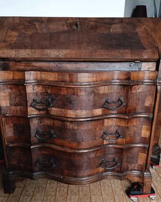 1 Cassettone barocco veneziano-lombardo 127x104x50