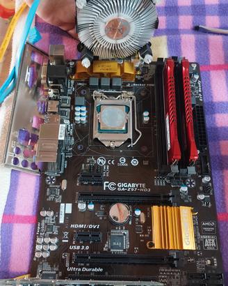 Scheda Madre con Processore I5