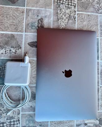 Mac Book pro 15
