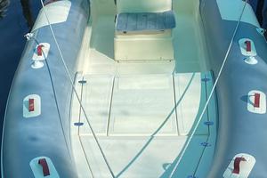 Gommone 6 metri - pari al nuovo