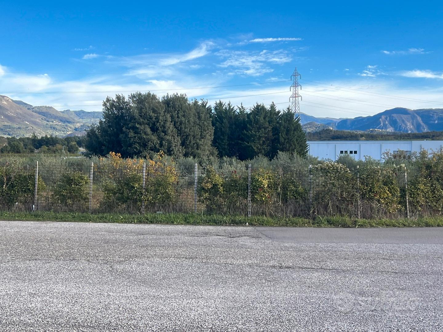 Terreno agricolo fronte strada - Altro