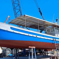 Barca con licenza di pesca e pescaturismo