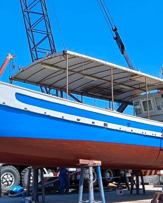 Barca con licenza di pesca e pescaturismo