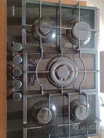 piano cottura in vetro 