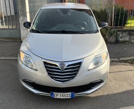 Lancia Ypsilon 1.2 69 CV 5 porte GPL Ecochic Plati