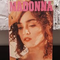 Madonna.Forte Editore. 1989.
Copertina rigida