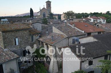 Appartamento di 80 m² con 3 locali a Spoleto
