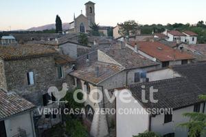 Appartamento di 80 m² con 3 locali a Spoleto