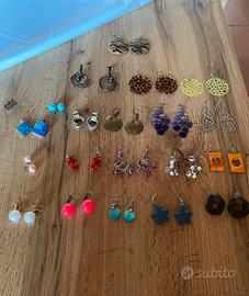 Set orecchini e collane