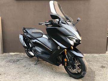 Yamaha TMAX 560 tech max