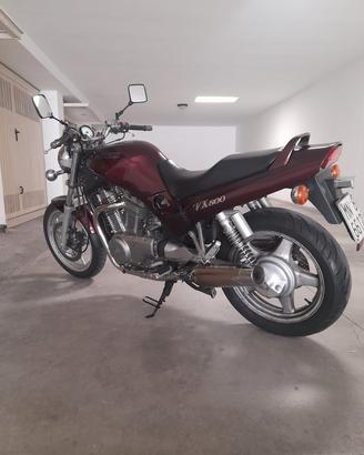 SUZUKI VX 800