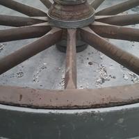 Ruota carro antica