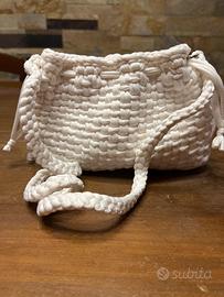 Borsa pouch bag bianca