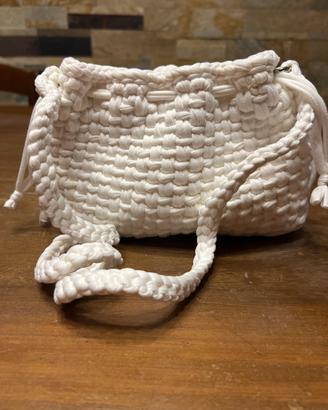 Borsa pouch bag bianca