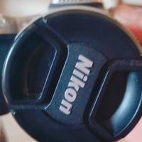 Nikon analogica con rullino