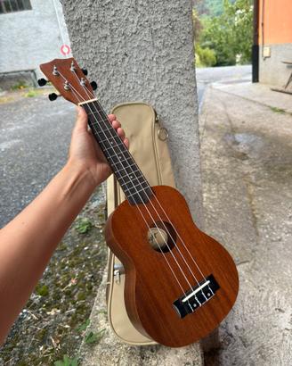 Ukulele Flight NUS310 +accordatore+capotasto