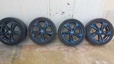 Cerchi in lega 18 '' Nissan Juke
