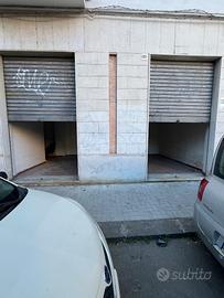 Bottega due vetrine via Marchese di San Giuliano