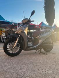 Kymco People 200i S