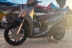 Kymco People 200i S
