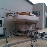 barca a vela in legno