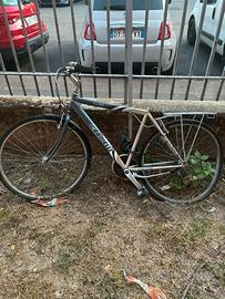 Bicicletta da riparare