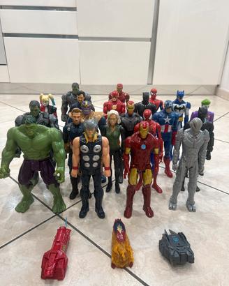 Statuette Marvel 21 personaggi + accessori
