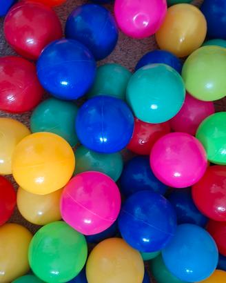 palline in plastica multicolore diametro 7cm corca