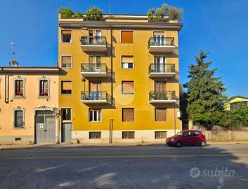 MONOLOCALE A MILANO
