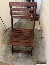 Due sedie in legno da giardino/esterno