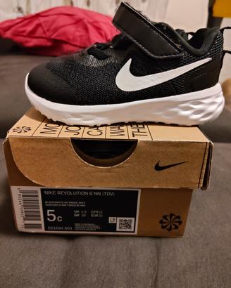 Nike n. 21 primi passi usate pochissimo 