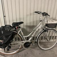 Bici da città/trekking Olympia Hi-Light