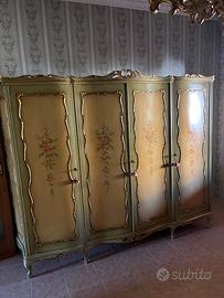 Armadio in legno stile barocco