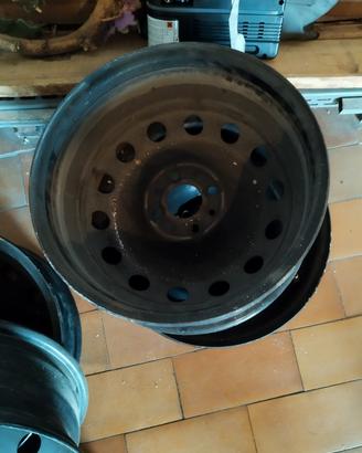 cerchi in acciaio 15" lancia Y III 2011