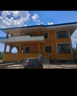 Villa con terreno